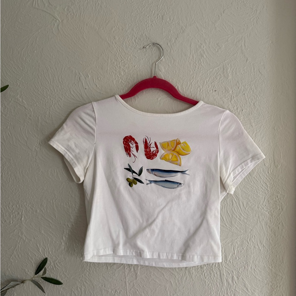New England Summer Cropped Graphic Tee